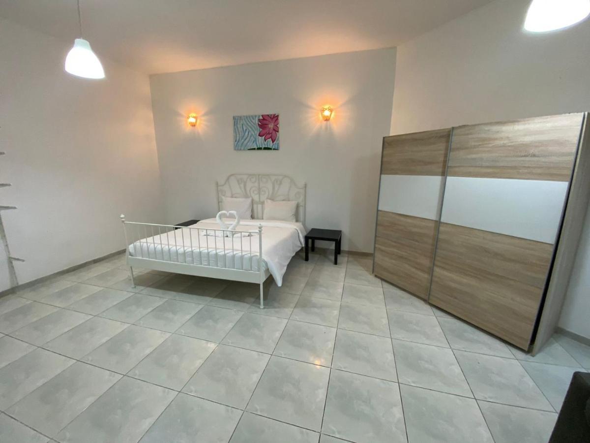Comfortable Private Rooms In Compound Housing Dubái Exterior foto
