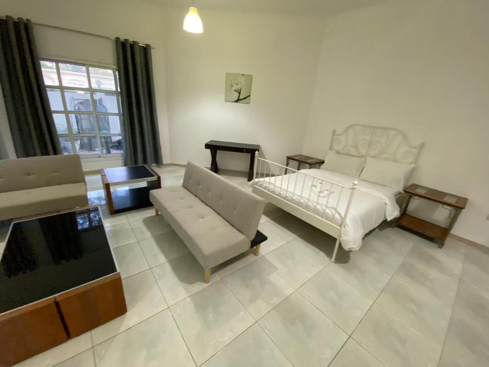 Comfortable Private Rooms In Compound Housing Dubái Exterior foto
