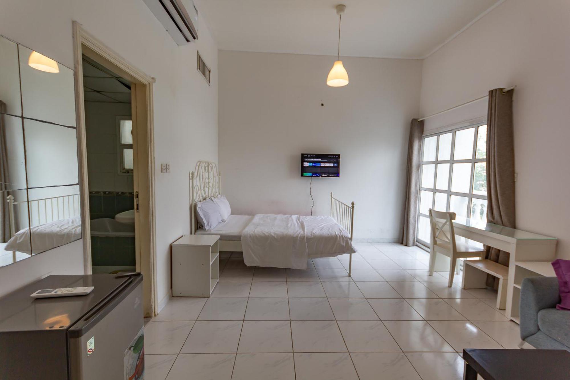 Comfortable Private Rooms In Compound Housing Dubái Exterior foto